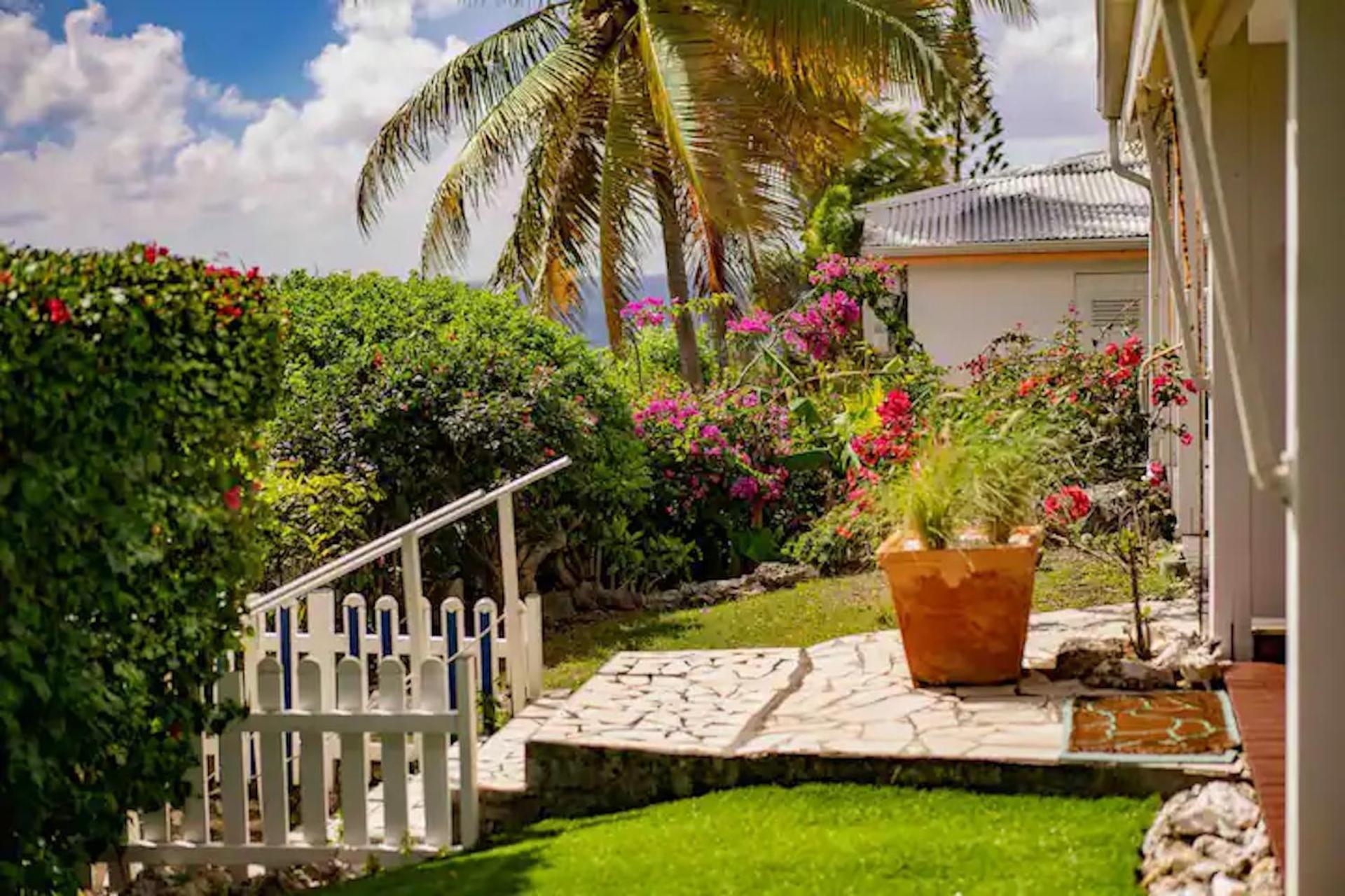 L'hibiscus T2, plage privée, terrasse, barbecue Saint-Francois  Extérieur photo