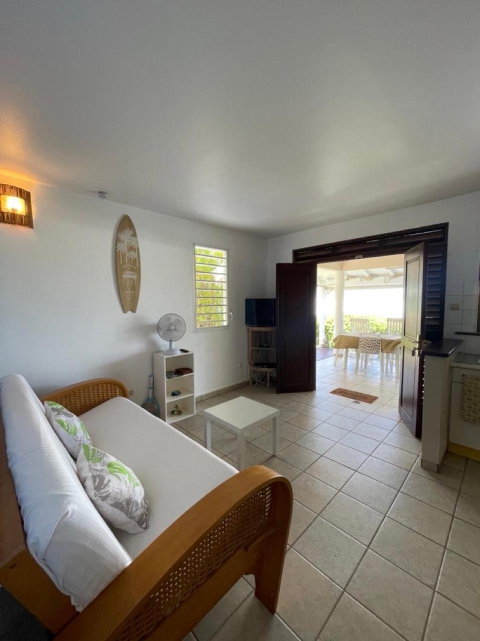L'hibiscus T2, plage privée, terrasse, barbecue Saint-Francois  Extérieur photo
